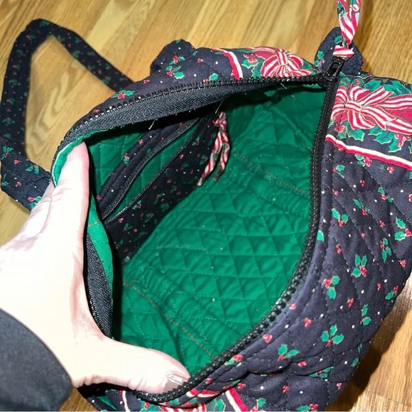 Vintage Vera Bradley Indiana Holly and Ribbons Shoulder Bag - Picture 6 of 9